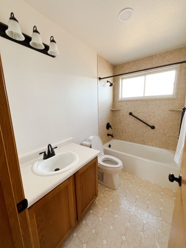Top Bathroom Remodeling Companies in Venice, FL